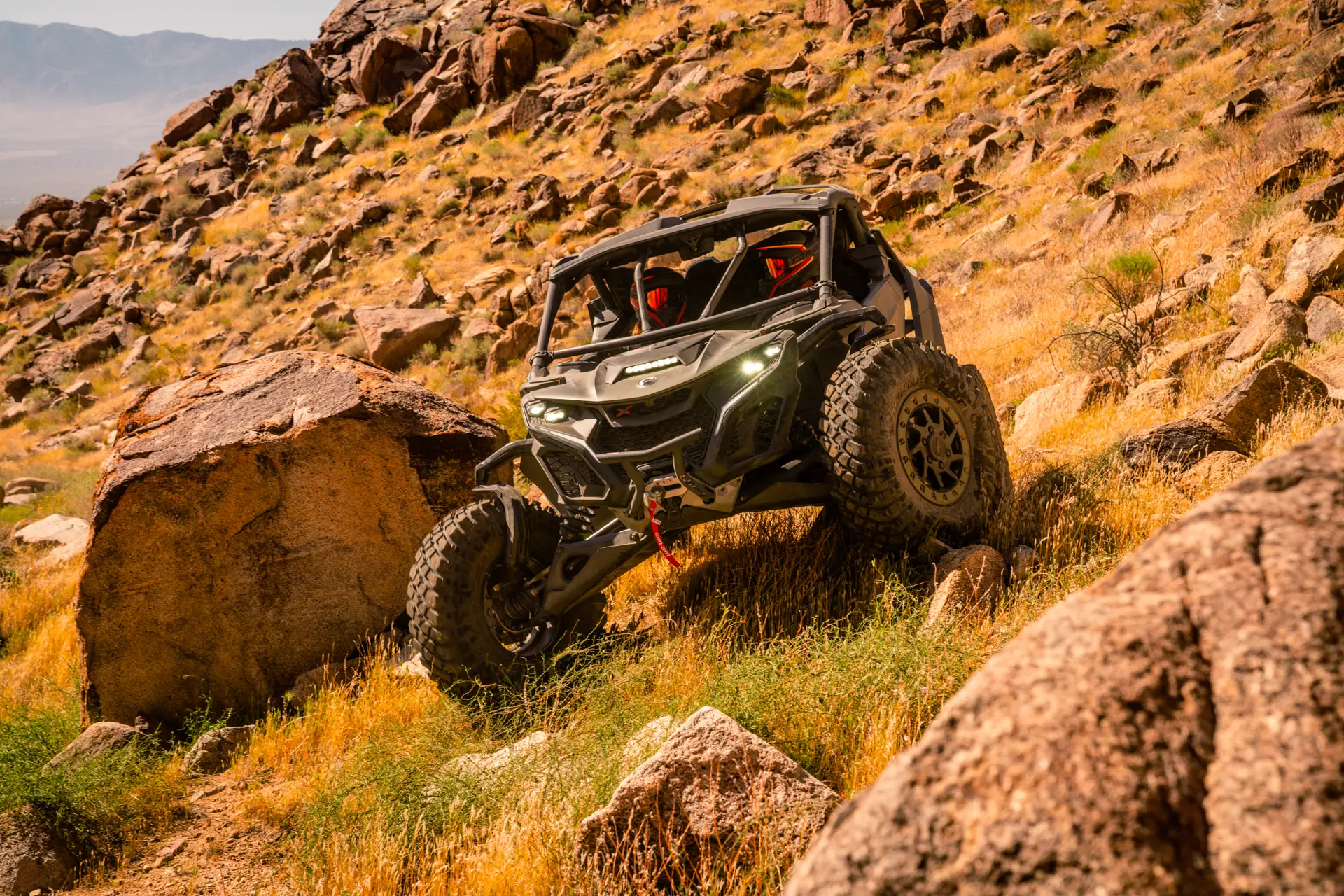 Can-Am Maverick R XRC DCT SAS