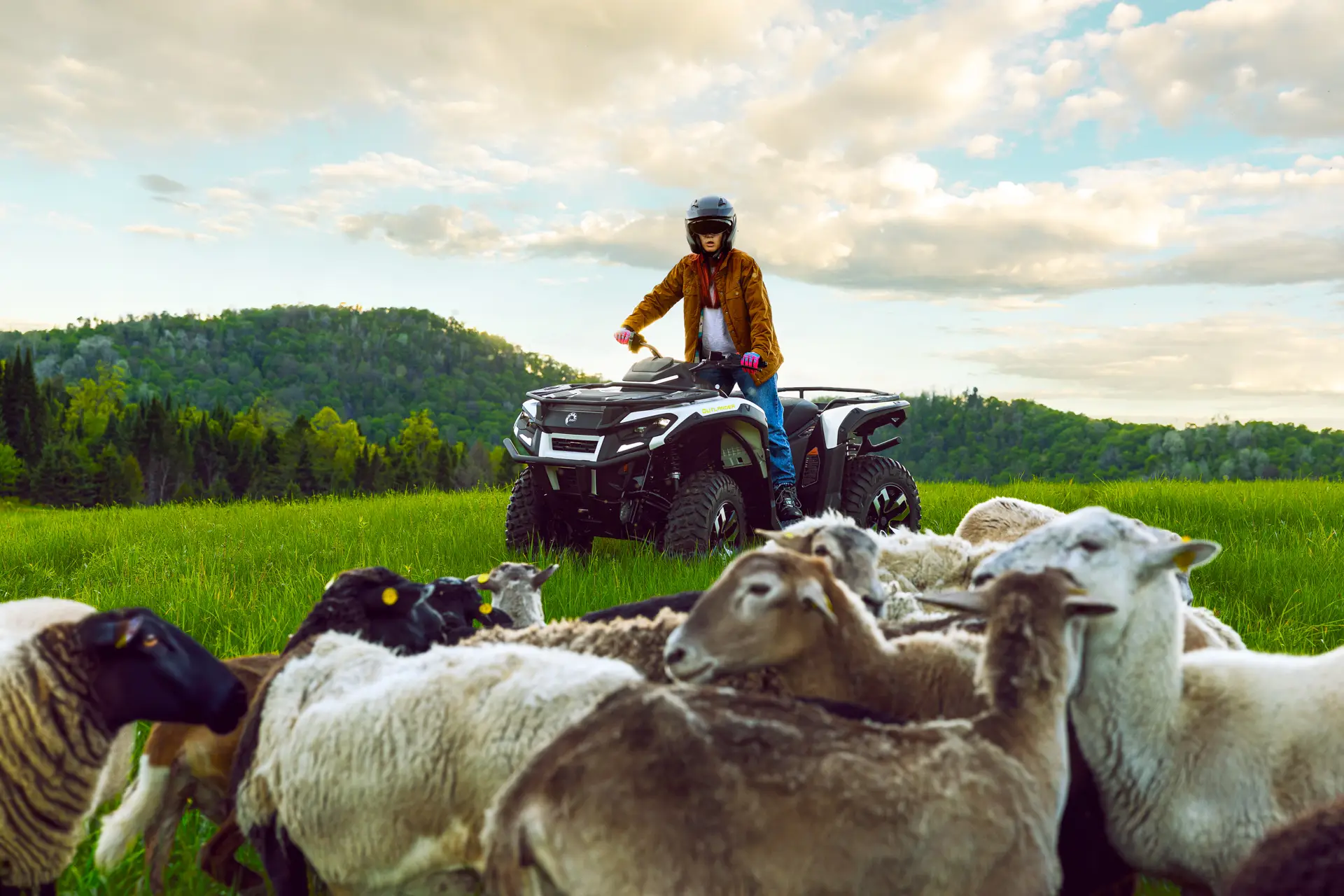 Can-Am Outlander MAX Electric